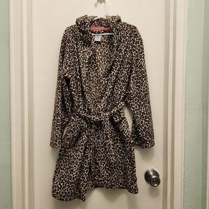 Children's place  Size 7/8 Animal print Bath robe EUC Brown Jaguar print EUC